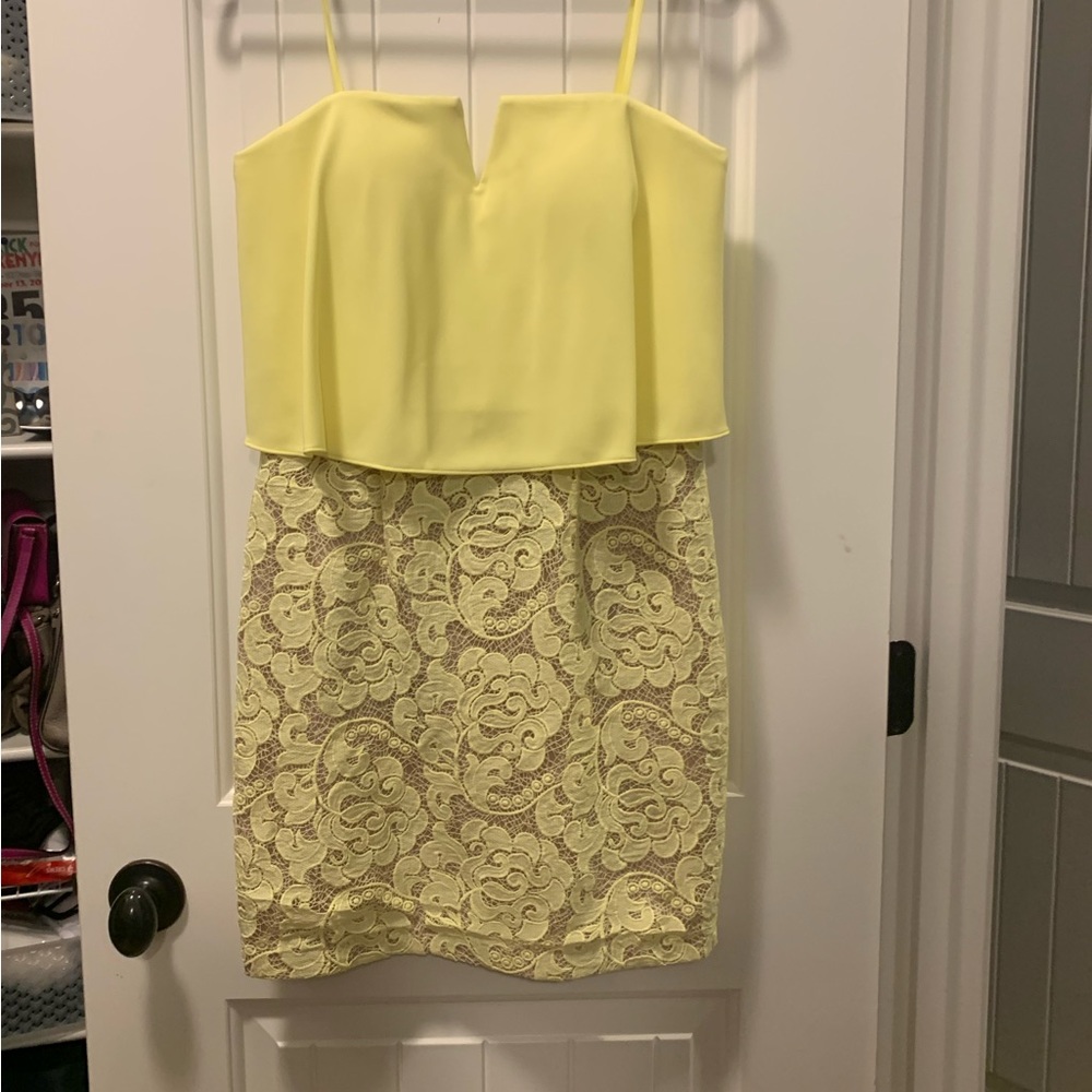 Strapless yellow dress